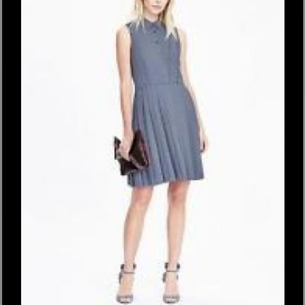 Banana Republic Blue Grey Pleated Shirt Dress Size 0